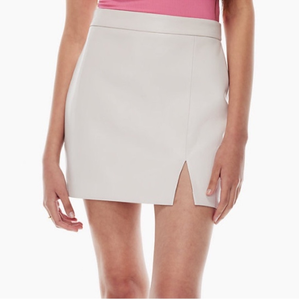 Aritzia Wilfred Cream Patio‎ Mini Skirt Women's Size Large